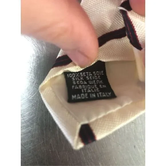 Boss Hugo Boss Men’s Silk Red and Cream Striped Dress Tie - Picture 4 of 8